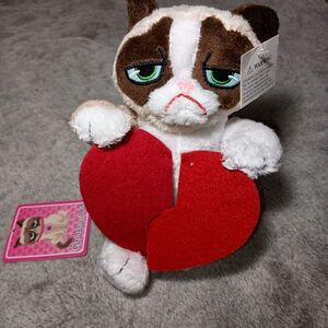 Grumpy Cat Plush Stuffed Animal Toy with Broken Heart Valentine's Day 9"